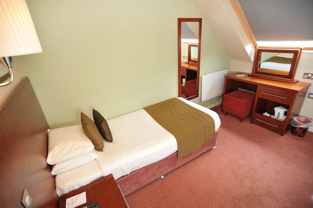Golden Lion Hotel Stirling 3/50