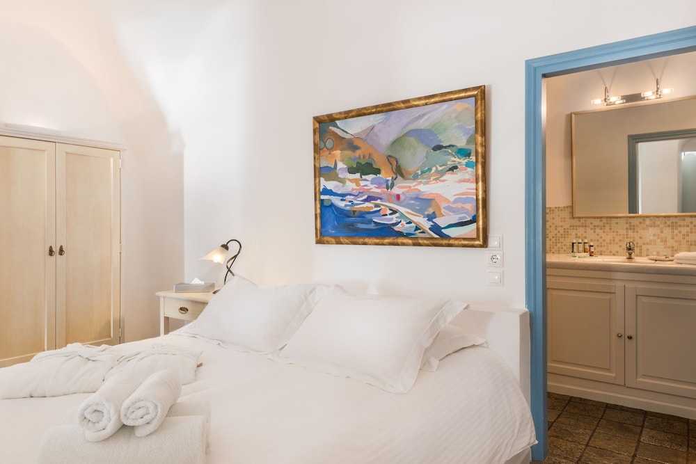 Pantelia Suites Santorini 12/71