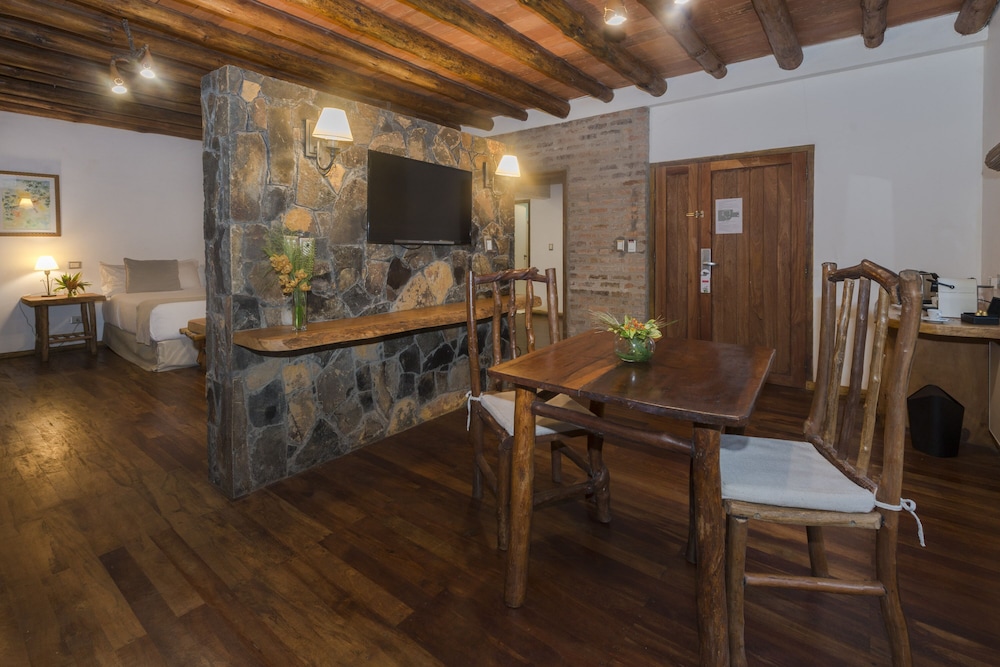 LA ALDEA DE LA SELVA LODGE 26/43