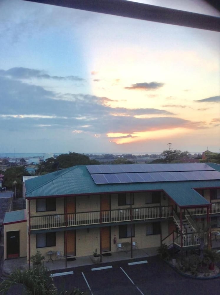 Harbour Lodge Motel Gladstone 2/31
