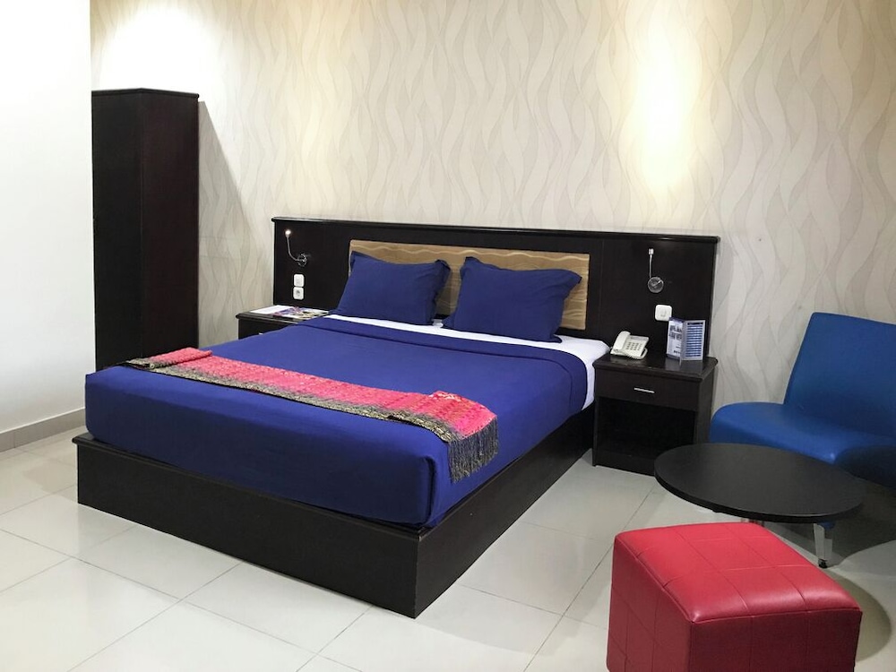 Grand Sari Hotel Padang 6/28