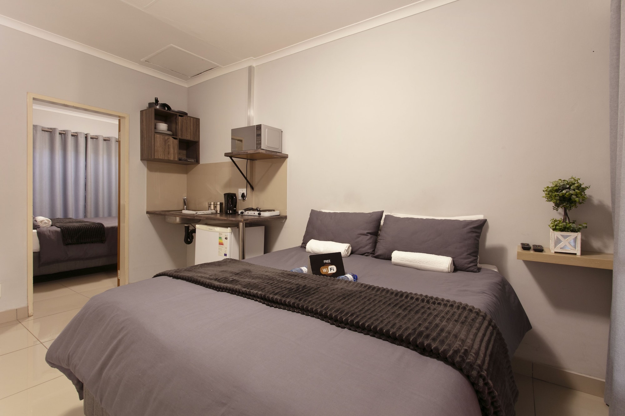 شقة عائلية بسرير كوين وسرير فردي بغرفة نوم واحدة، Menlyn Apartments 7/10