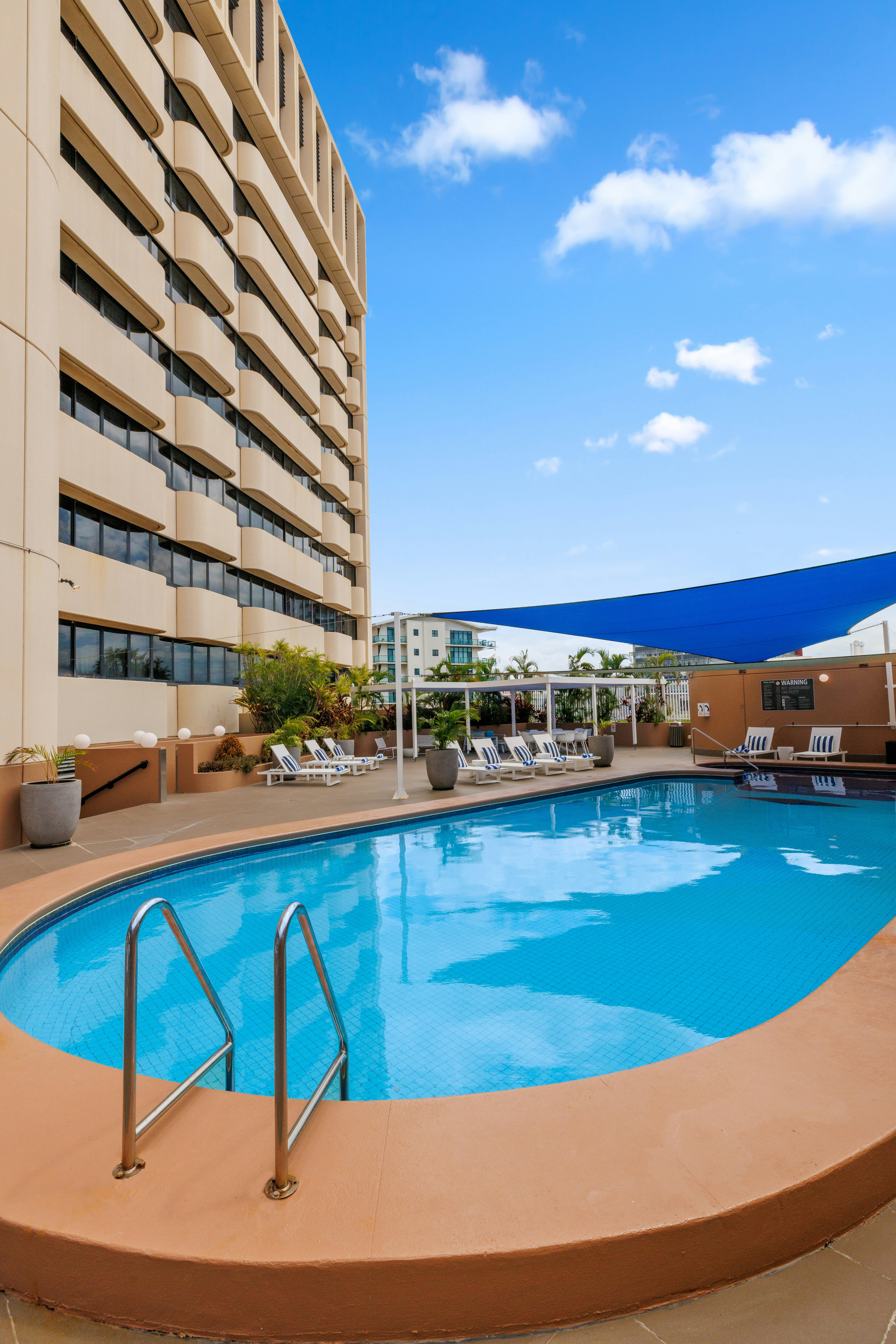 Hilton Darwin 33/55