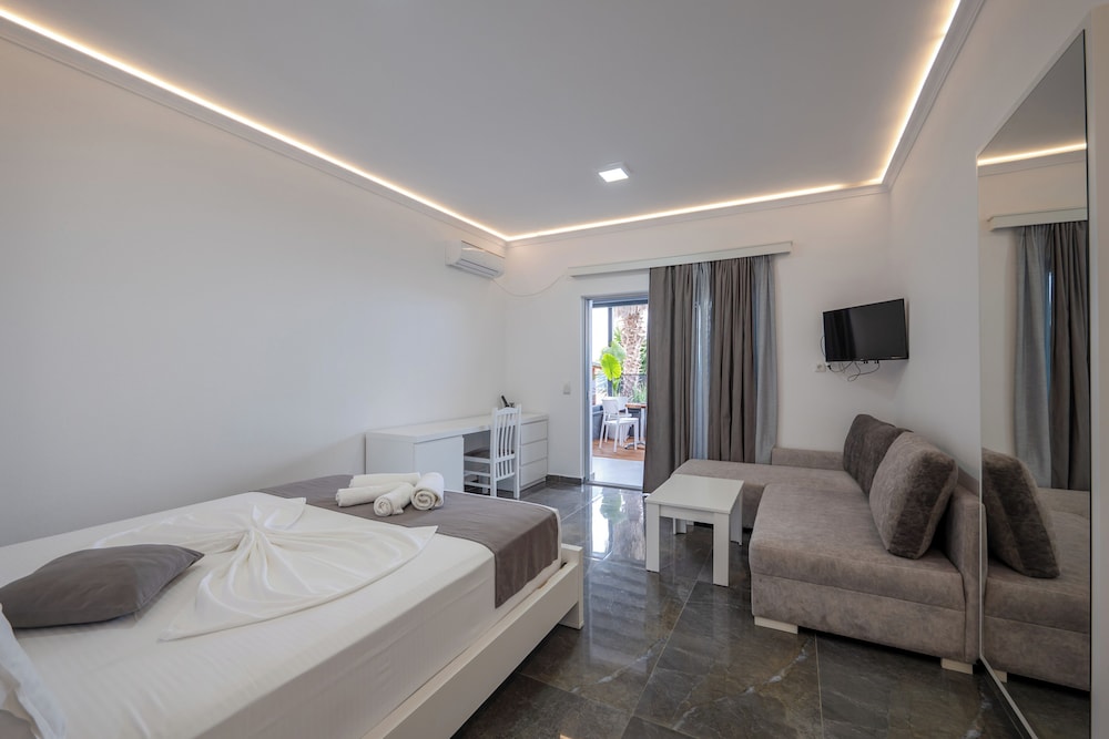 غرفة رباعية بإطلالة جزئية على البحر، Vila Era Beach 3/5