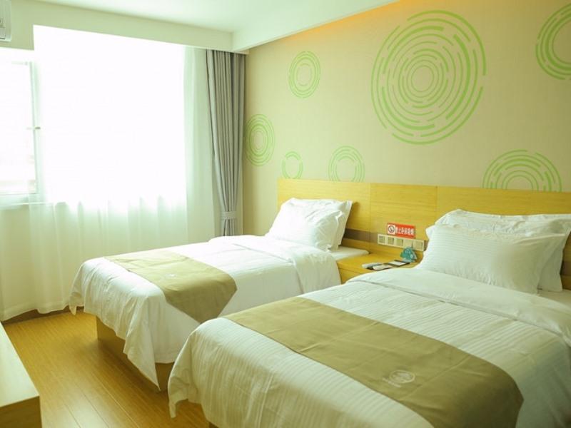 Greentree Inn Qinhuangdao Changli Life Square Duanyang St East Section Expss Hotel 12/36