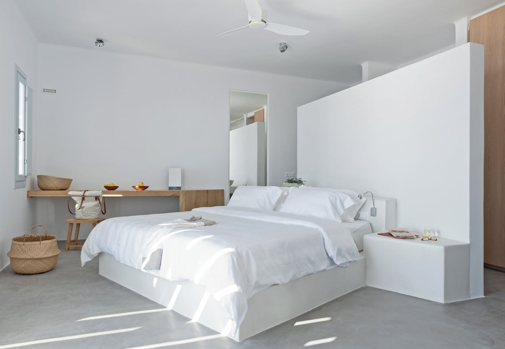 Horizon, Luxury, Studio, Suite, King Bed, Sea View, Sofa، SANTORINI HEIGHTS 5/9