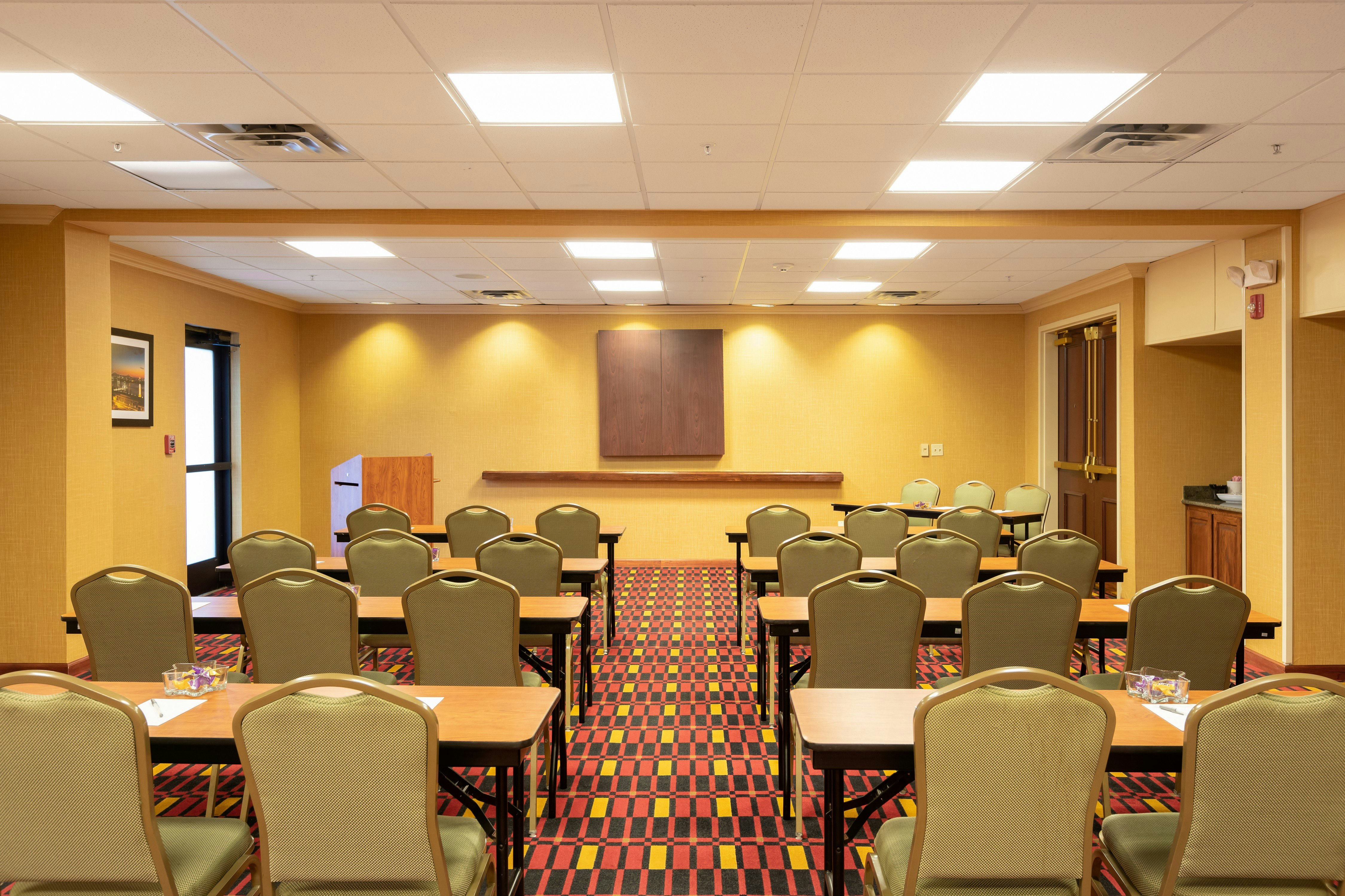 Hampton Inn and Suites Baton Rouge I 10 East 48/56