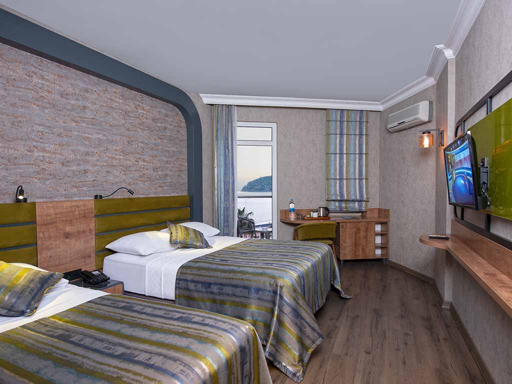 Block, Superior, Double Bed, Lateral Side Sea View
