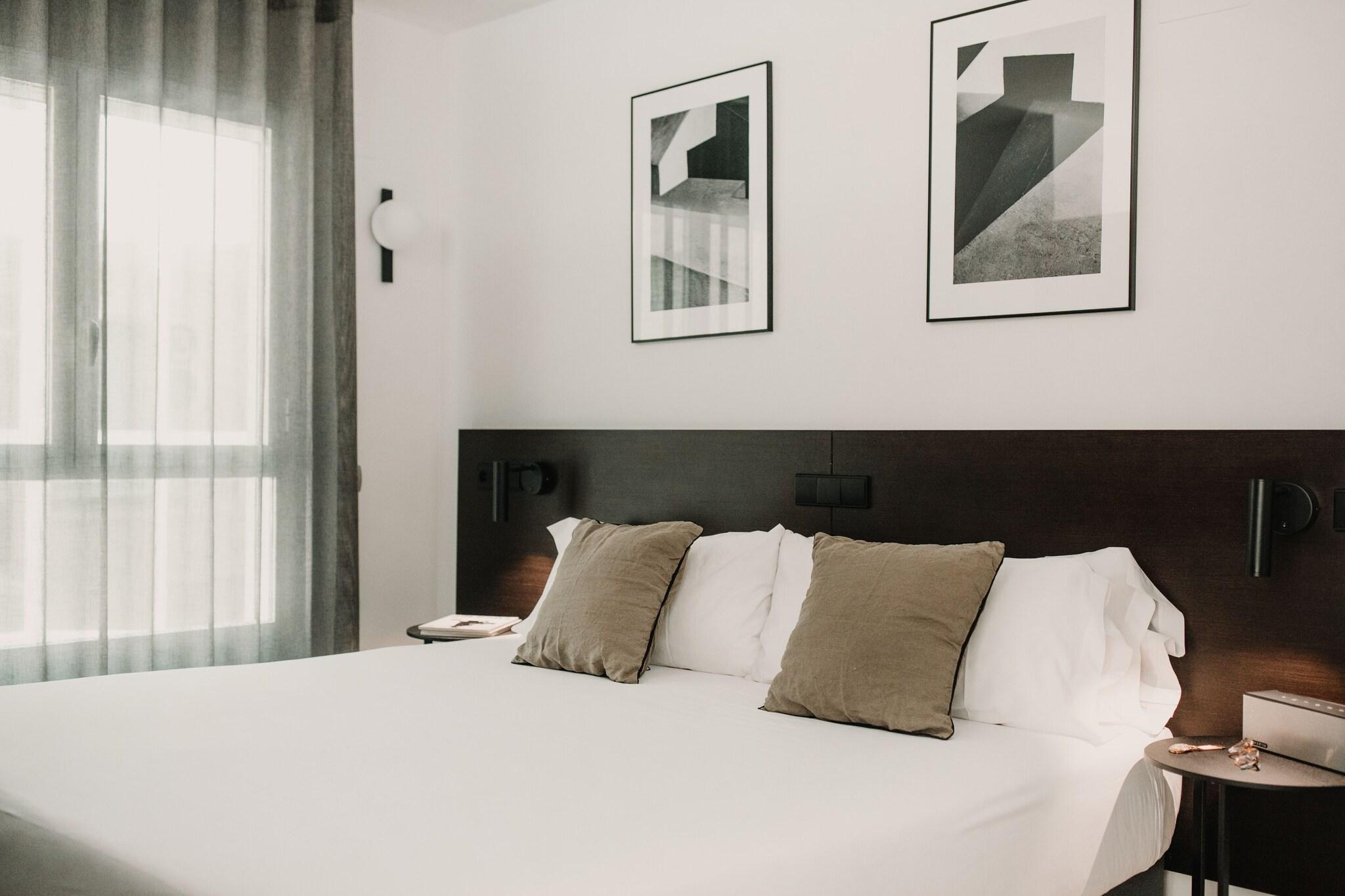 Room, Queen Bed