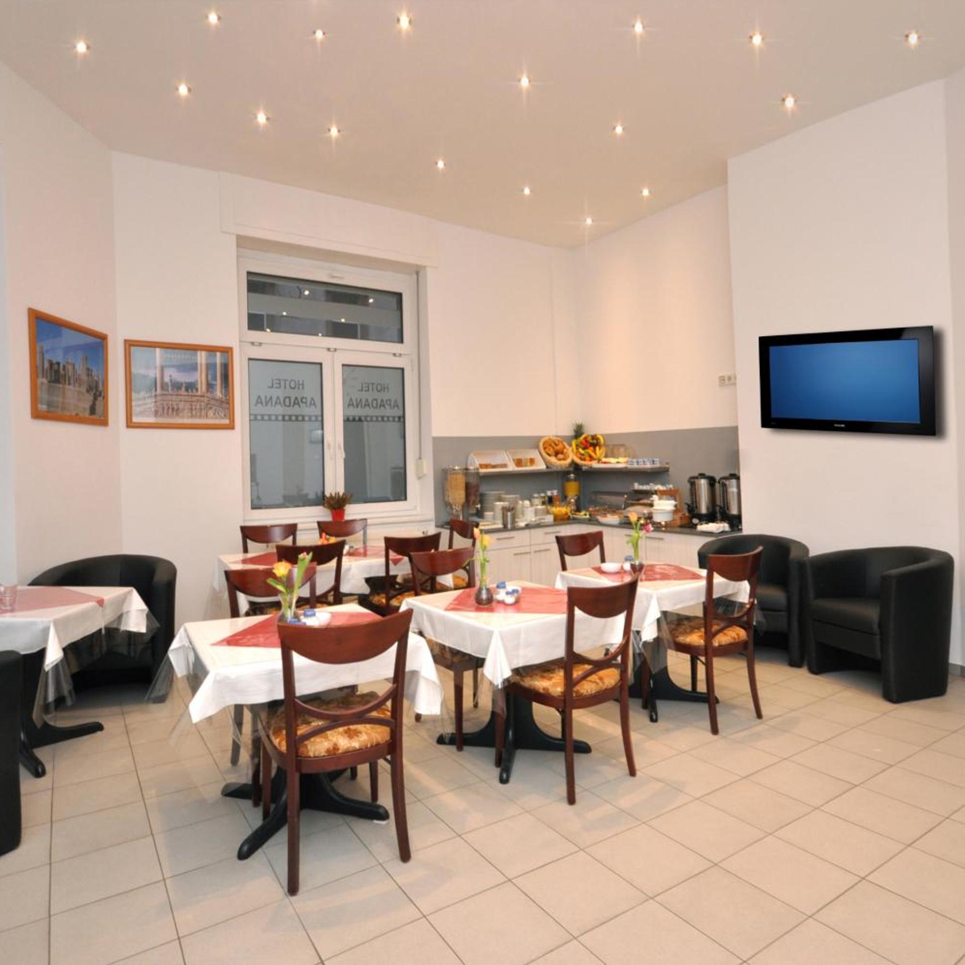 Apadana Hotel 37/50