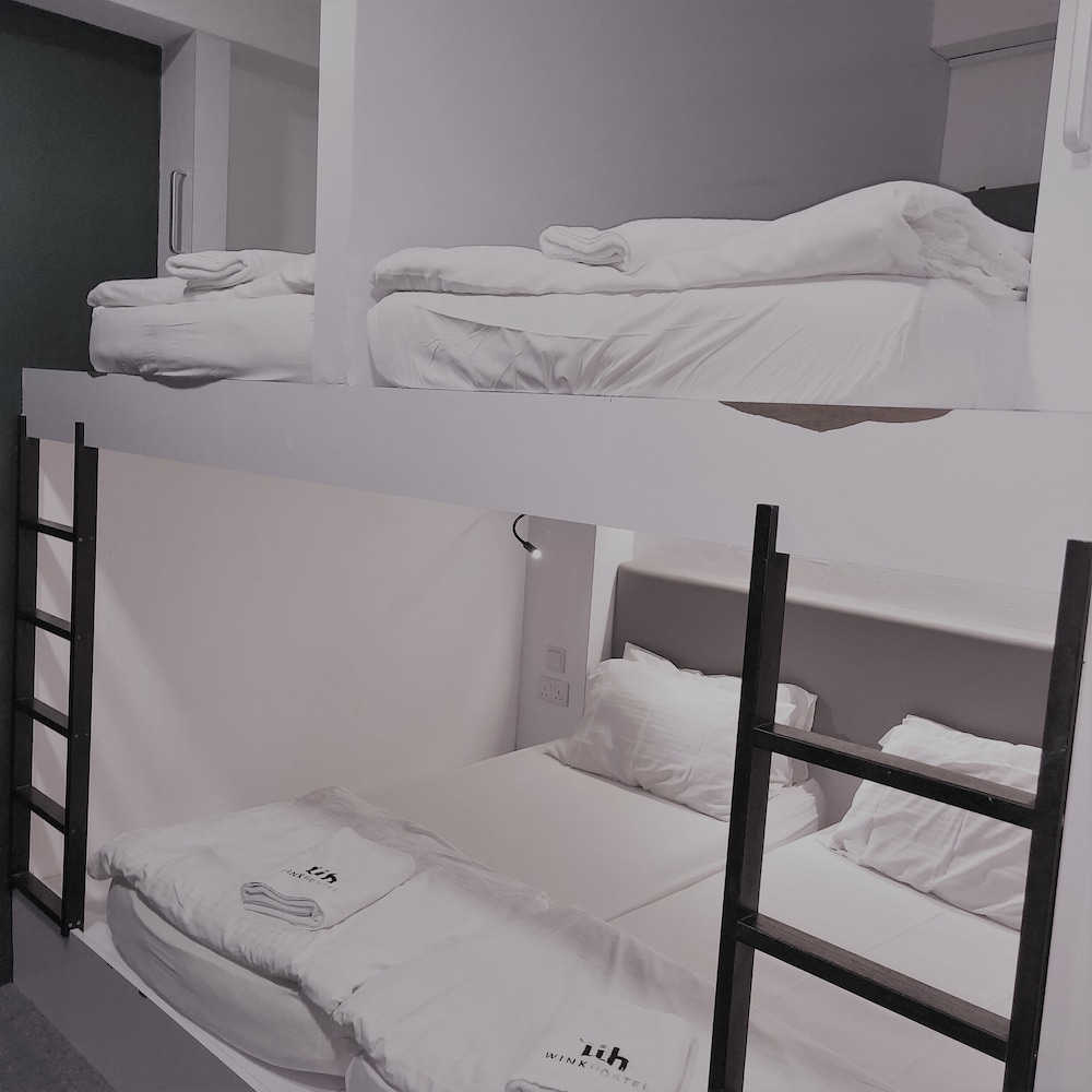 Private, 4 Beds