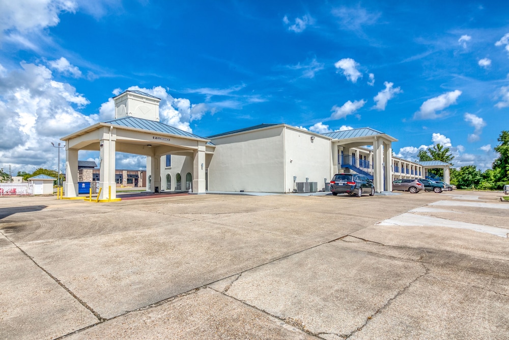 Motel6 Denham Springs, LA 43/50