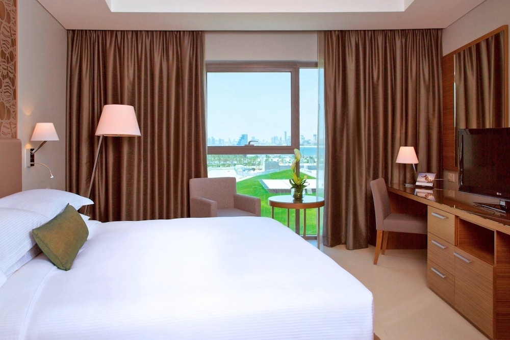 Majestic Arjaan By Rotana 15/57