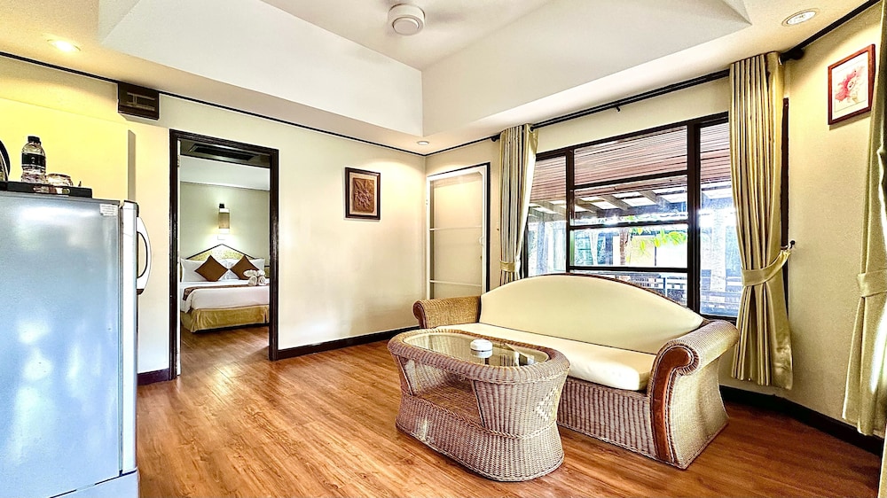 Princess Kamala Beachfront Hotel Phuket 52/92