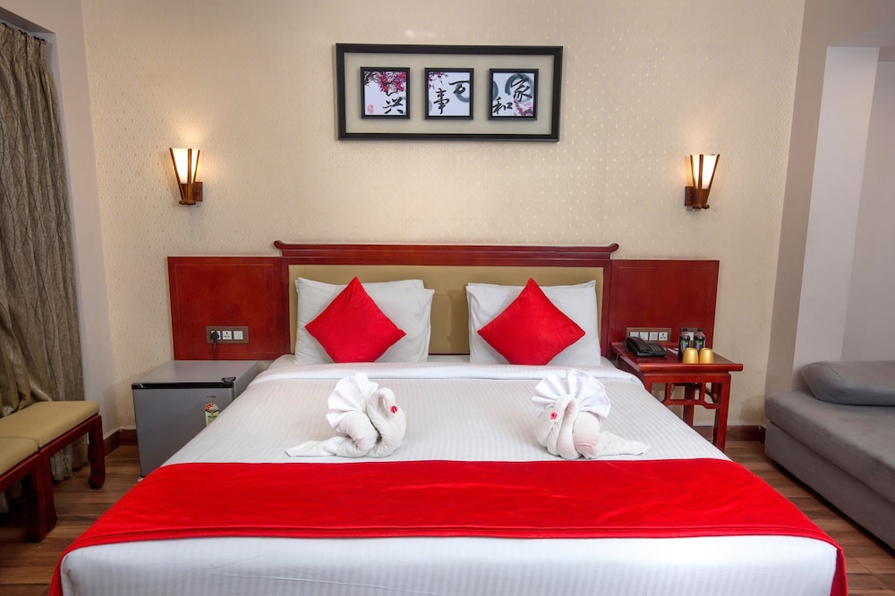 Oyo 14759 Hotel President 26/55