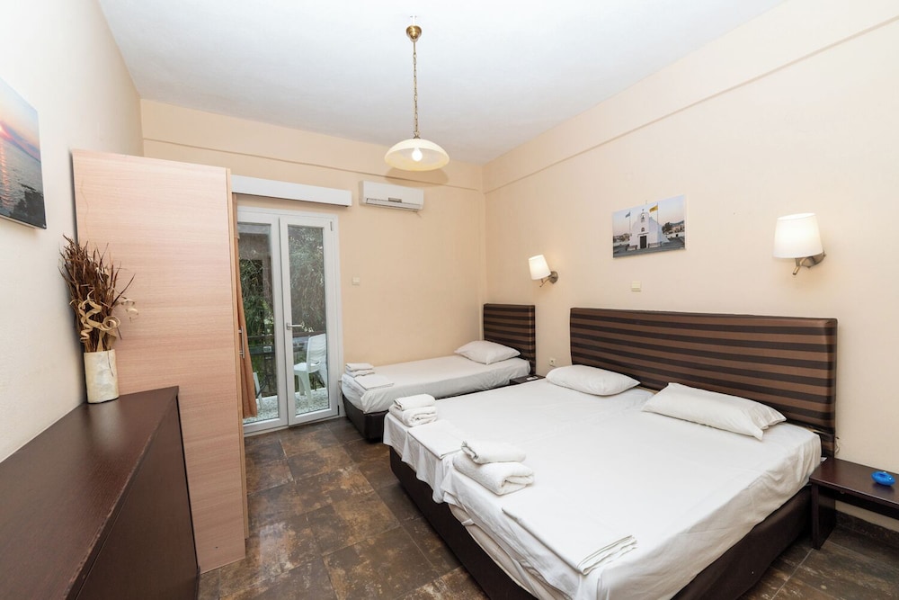 Ulrika Hotel 16/50