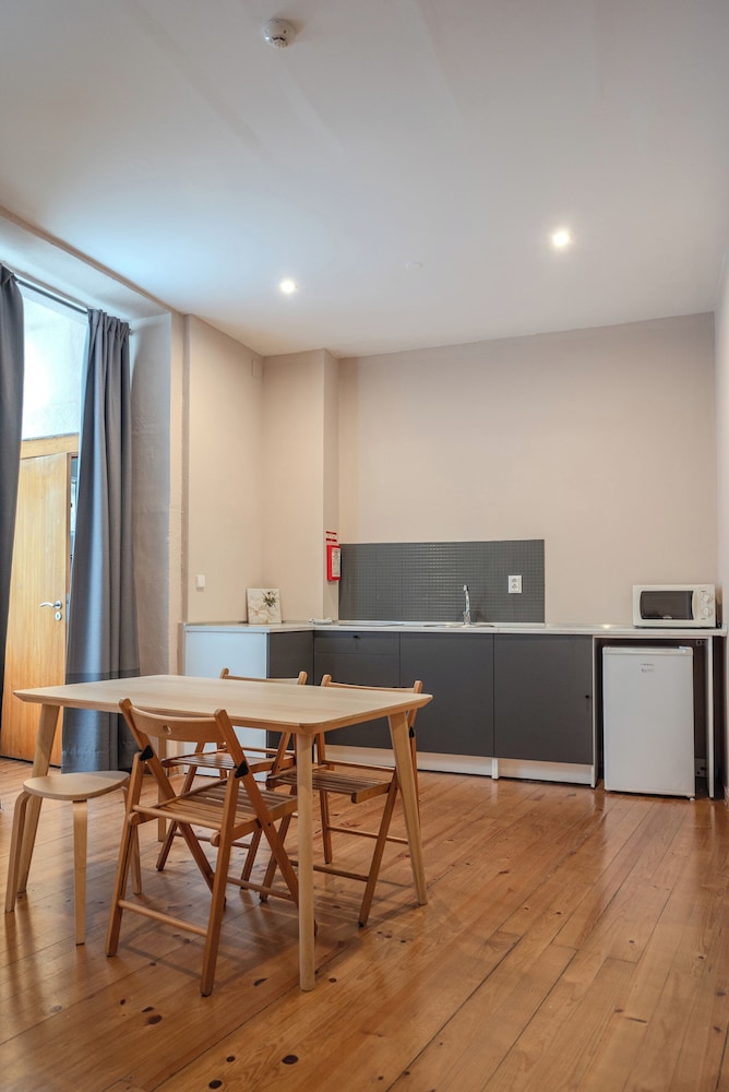 Aparthotel Oporto Entreparedes 13/77
