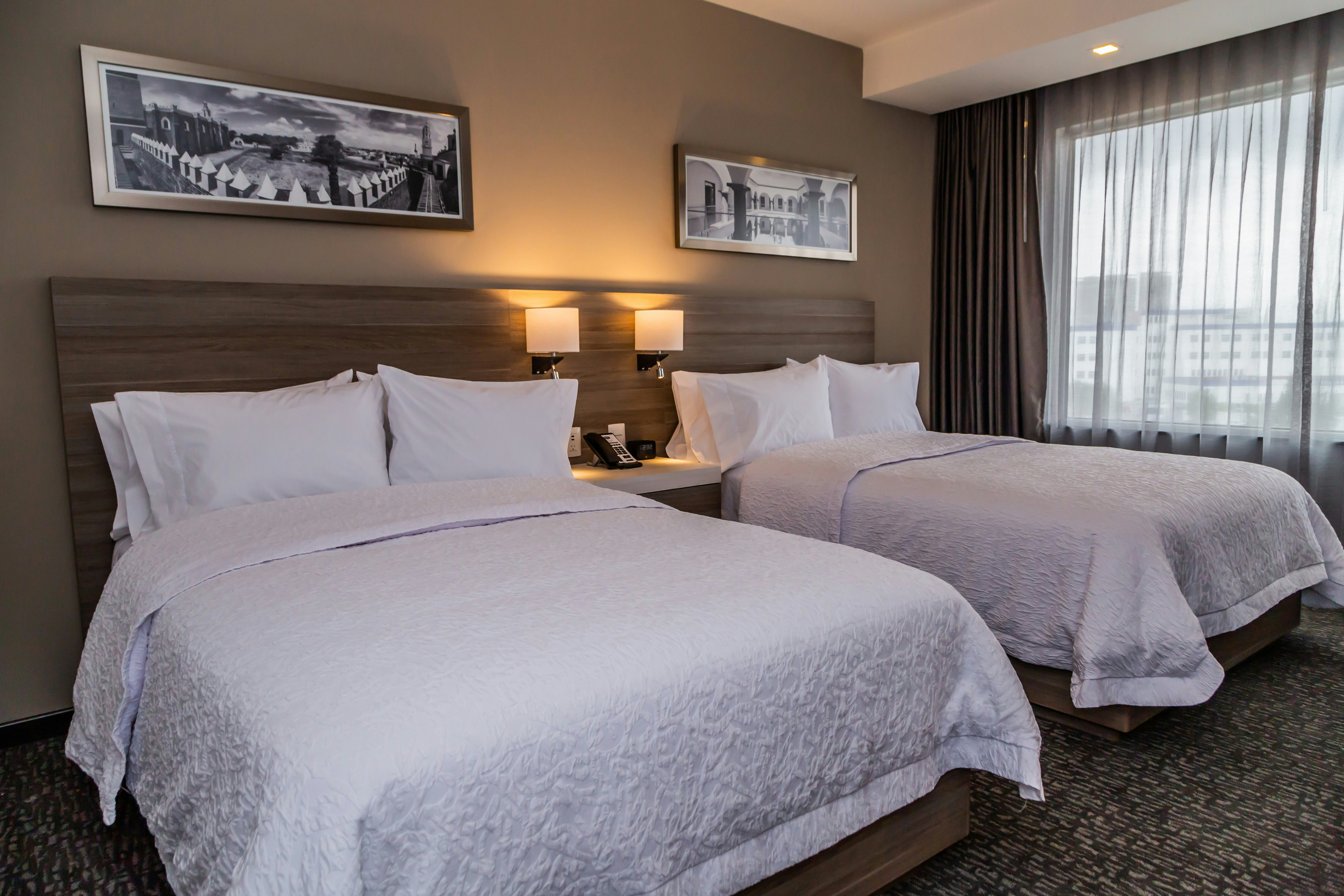ROOM, 2 DOUBLE BEDS
