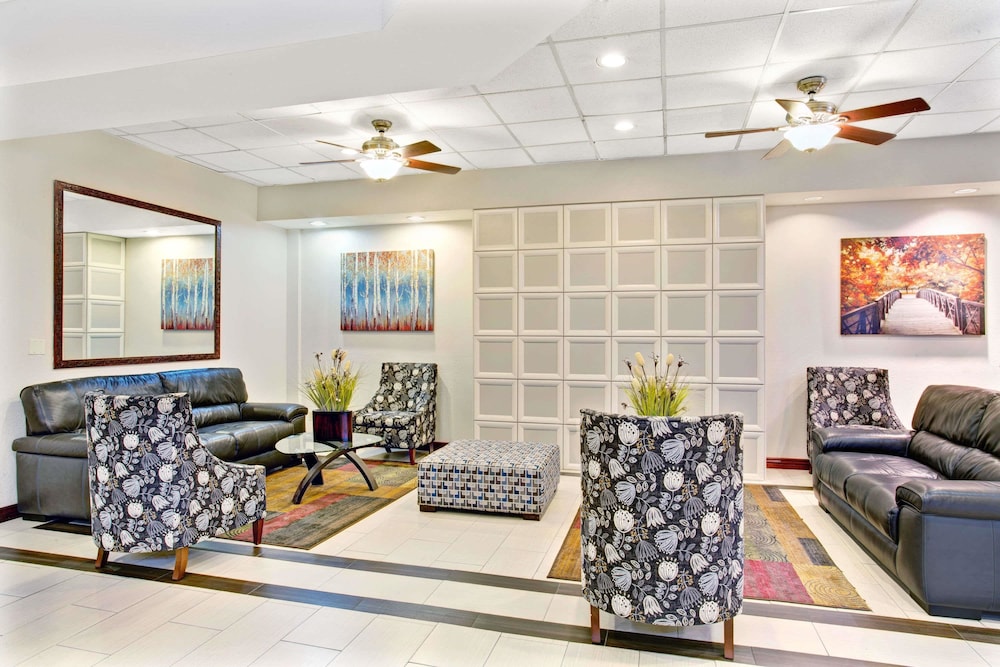 Clarion Inn Salt Lake City Airport 40/63