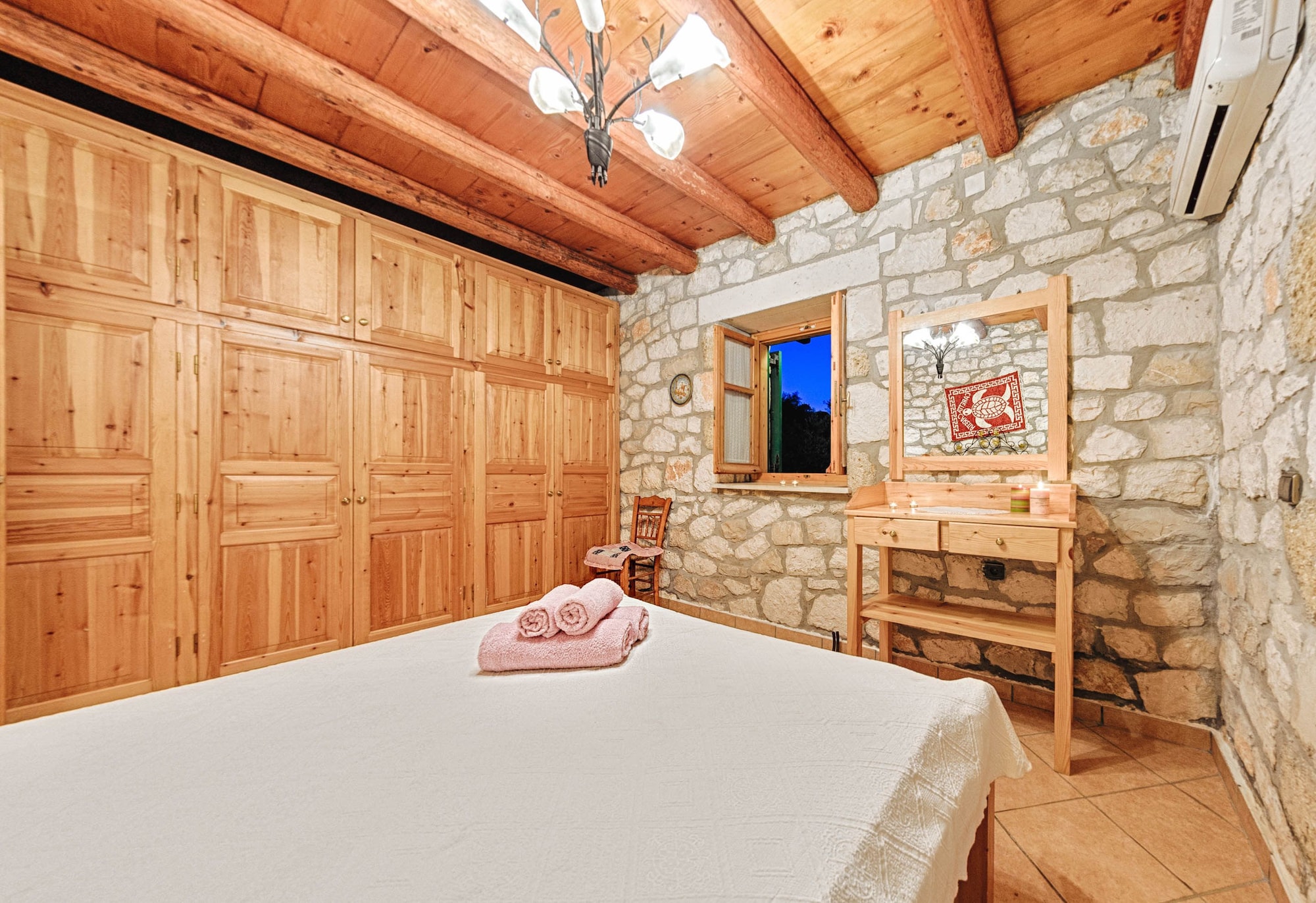 2 BEDROOMS, APARTMENT, GROUND FLOOR