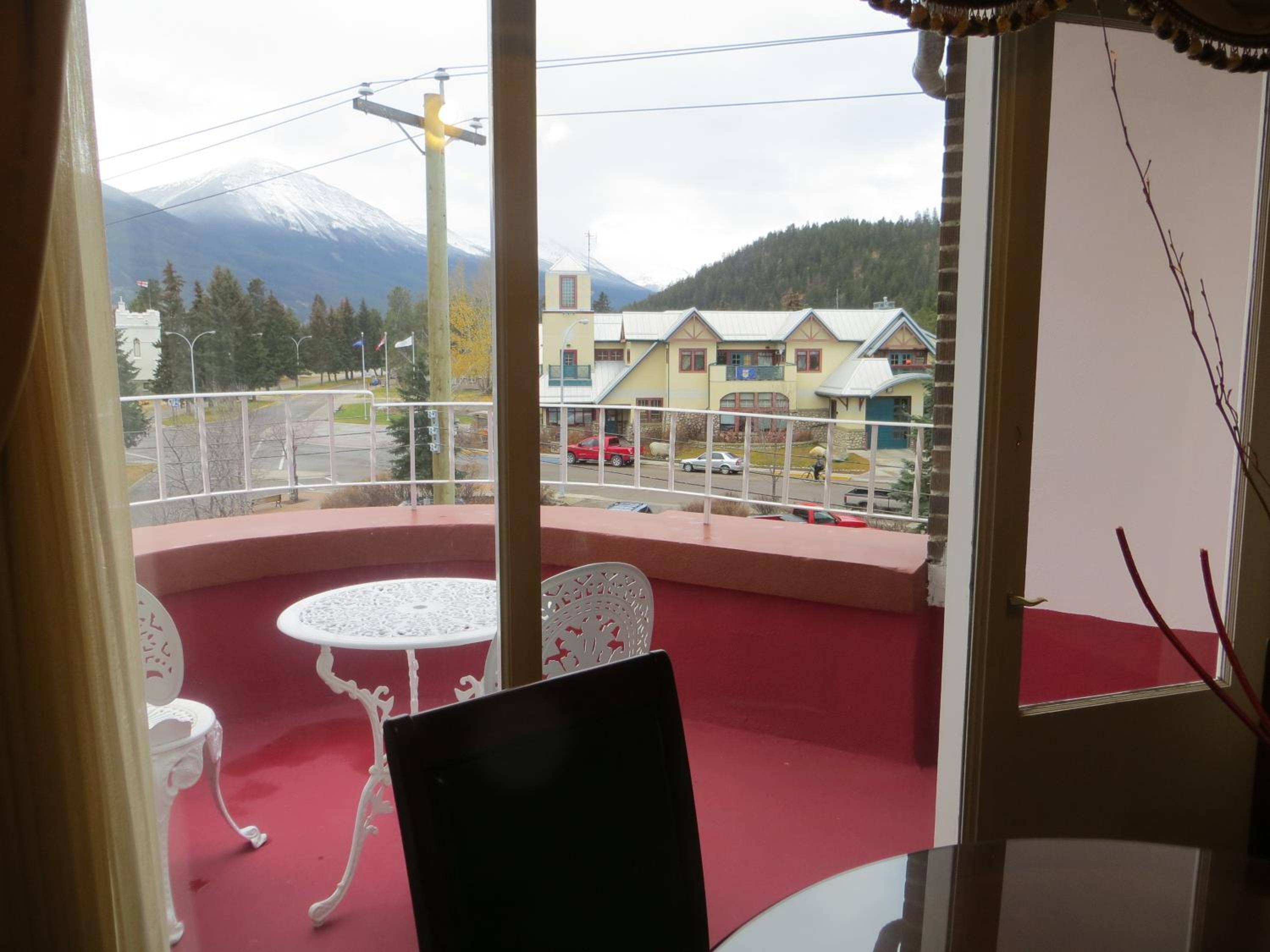 Athabasca Hotel 41/50