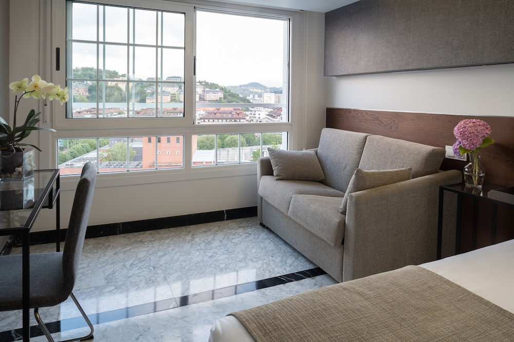 Hotel Avenida 37/62