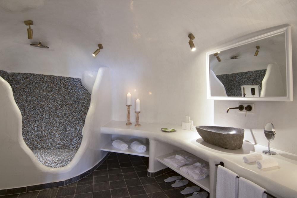 Secret Legend Suites - Adults Only 48/50