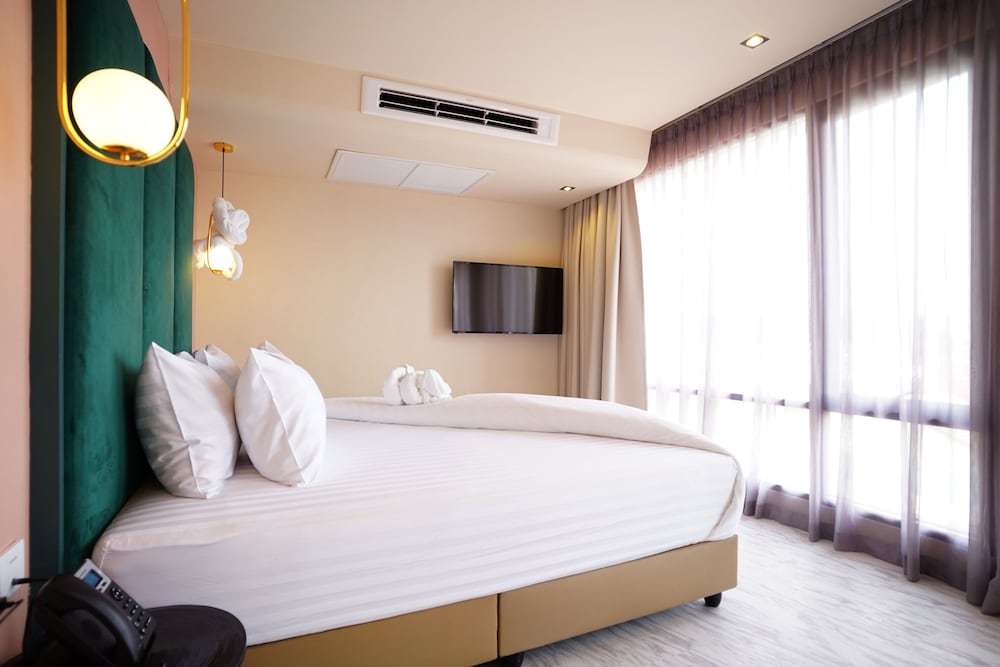 4 Monkeys Hotel Bangkok 25/50