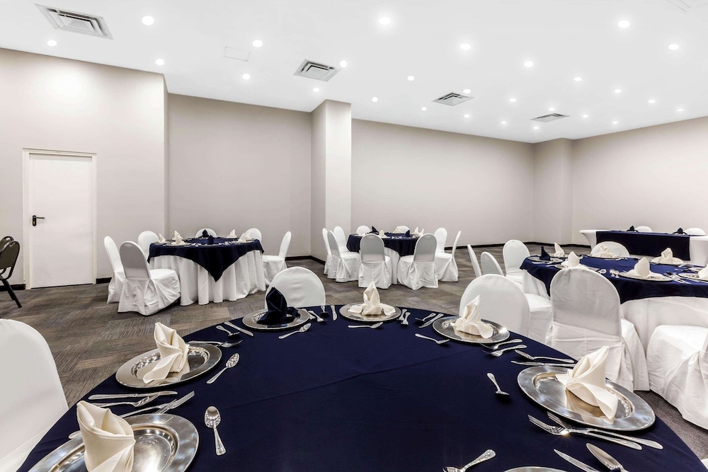 CHN Hotel Monterrey Aeropuerto, Trademark by Wyndham 37/50