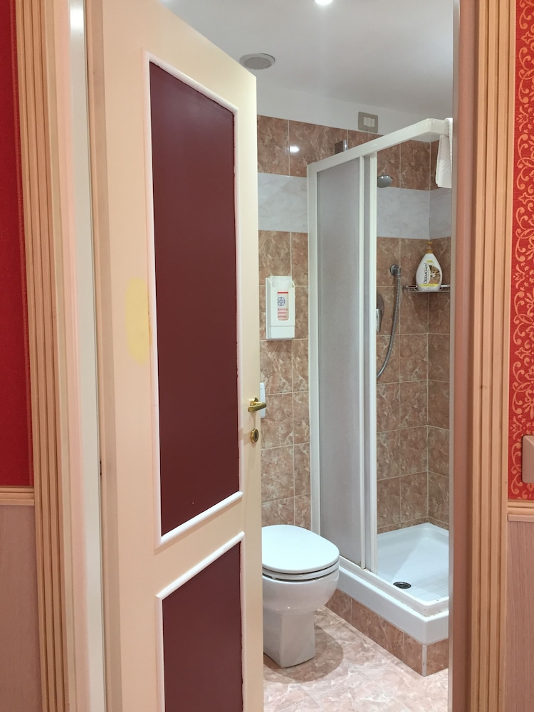 Hotel Garda 28/30