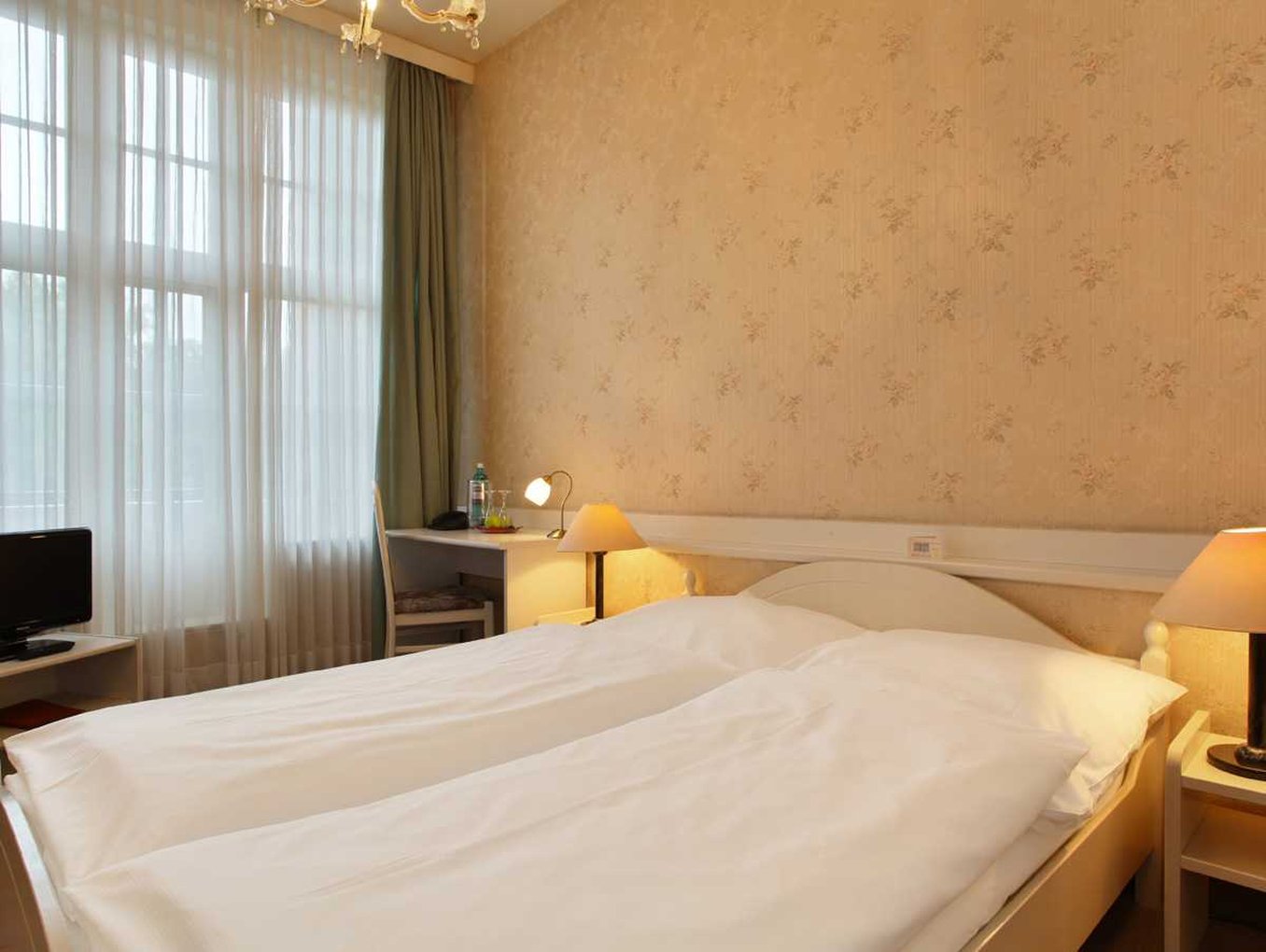 Hotel Bellmoor Im Dammtorpalais 2/8