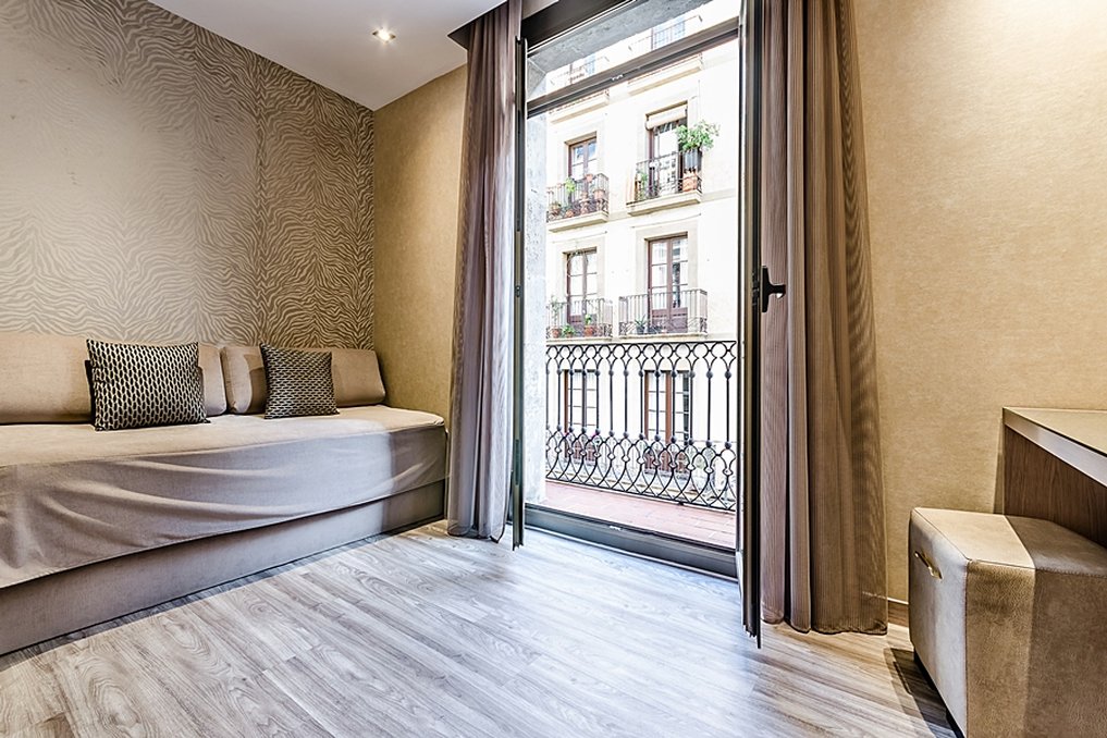 Hotel Suizo 24/55