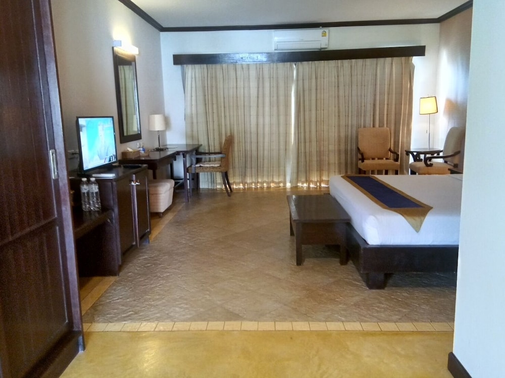 Golden Pine Beach Resort and Spa 25/61