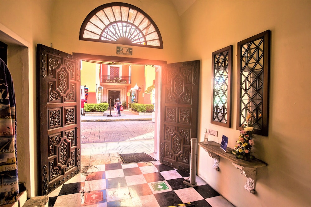 Hotel Merida 10/70