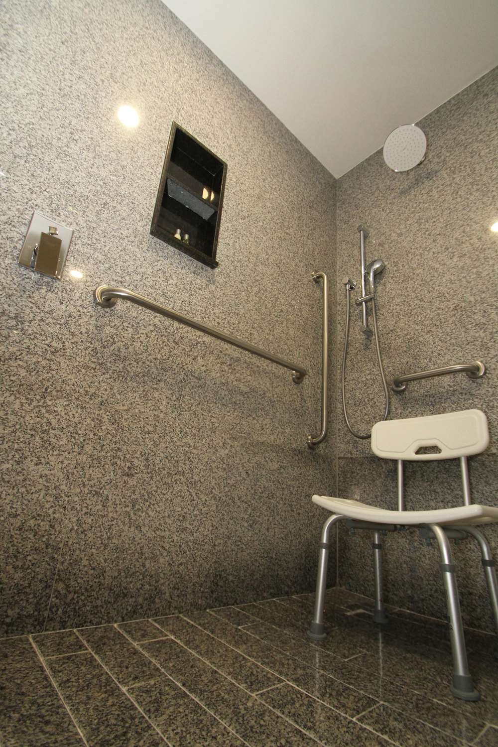 Hampton by Hilton Aguascalientes Downtown 8/8