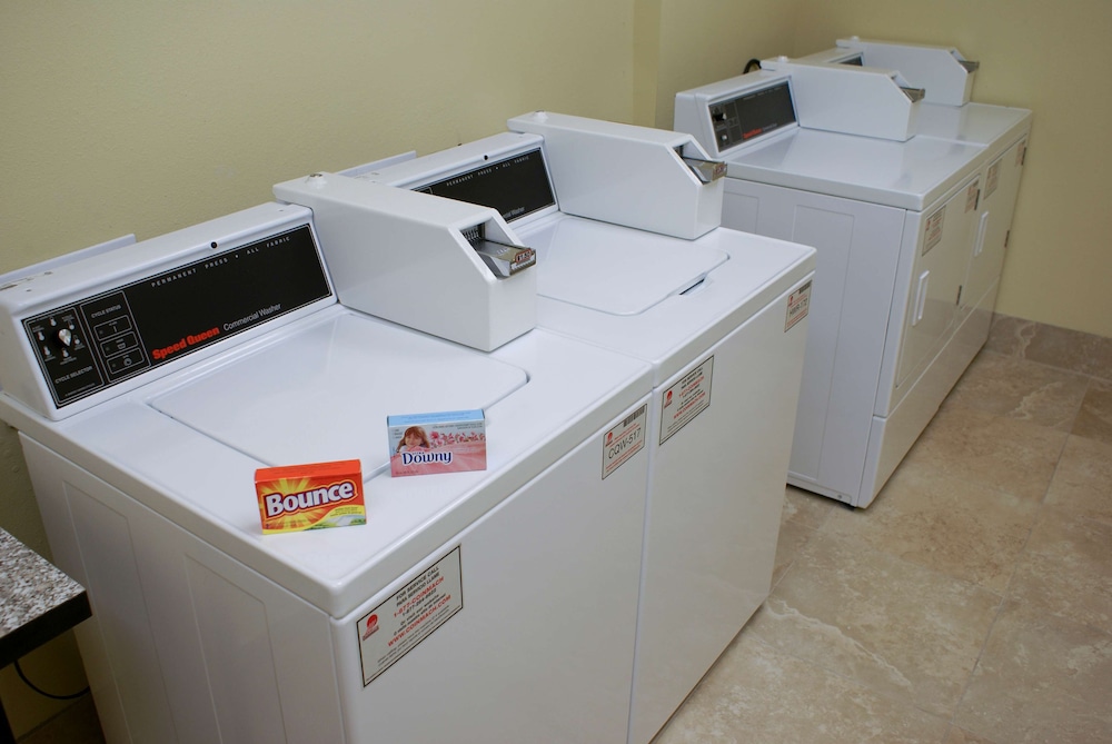 Hampton Inn Orange 23/50