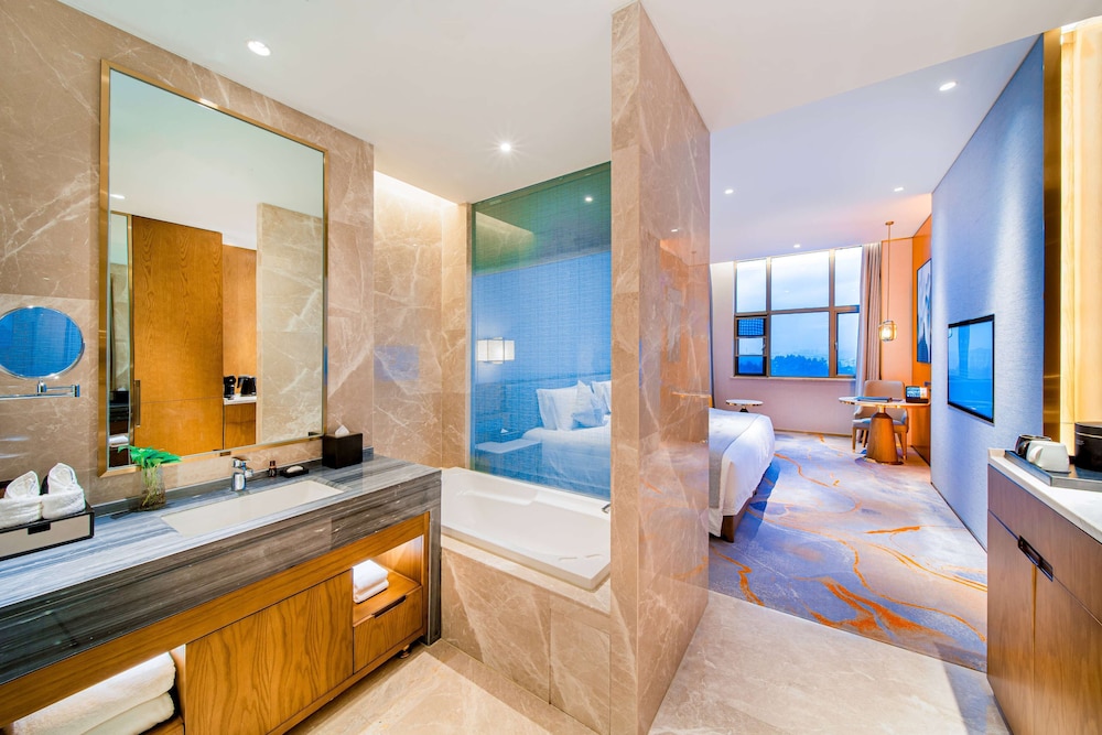 Wyndham Shiyan Downtown 26/27