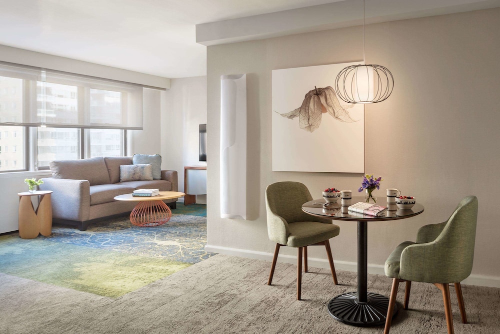 The Gardens Sonesta ES Suites New York 31/50