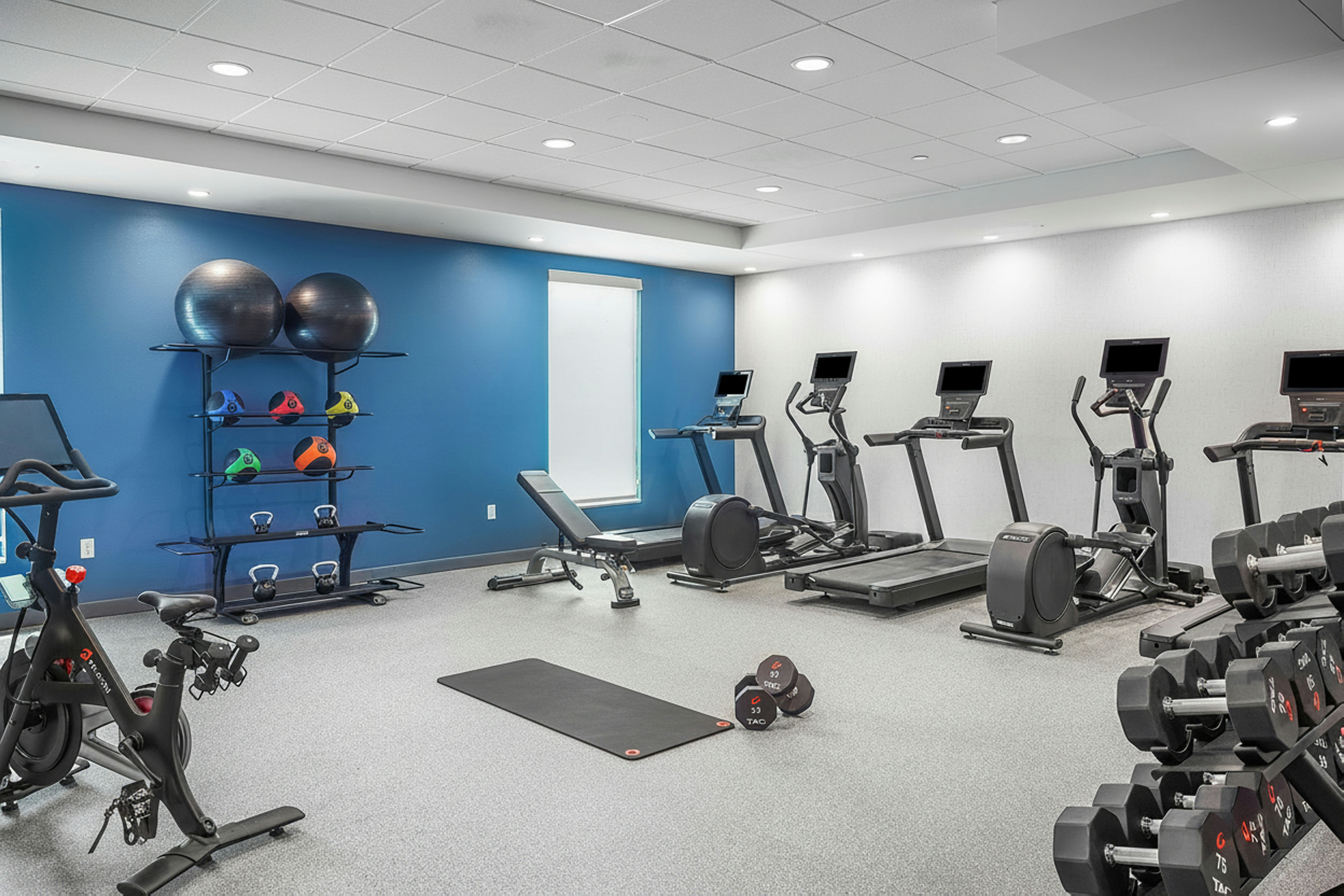 Home2 Suites By Hilton Milwaukee Airport 20/41