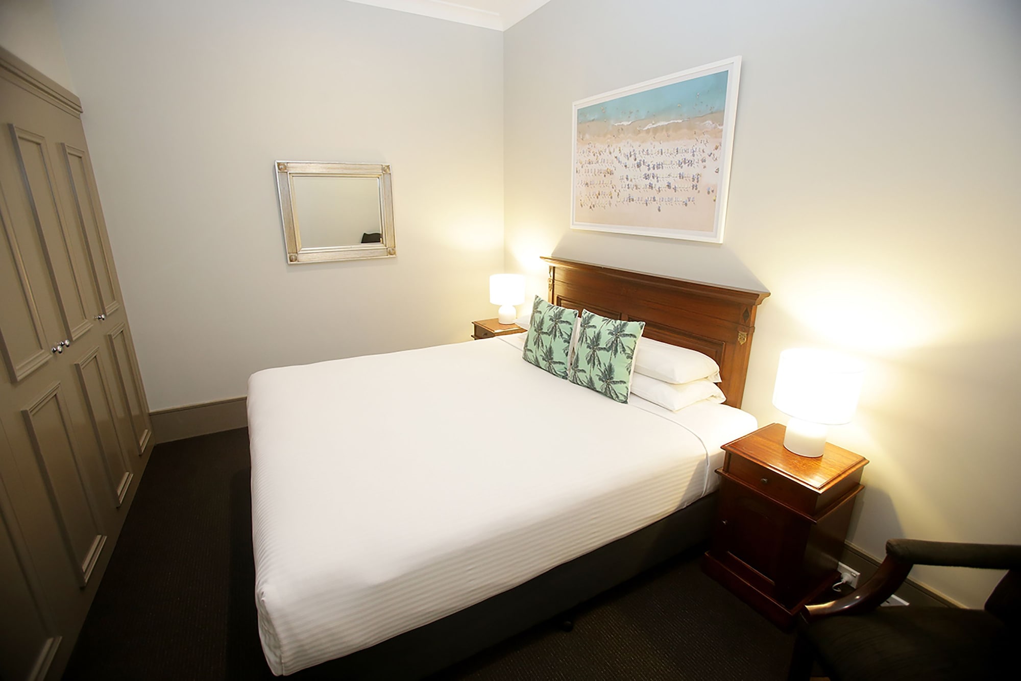 1 BEDROOM, FAMILY SUITE