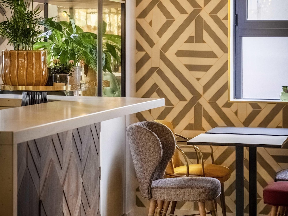 Mercure Paris Bercy Bibliotheque 18/65