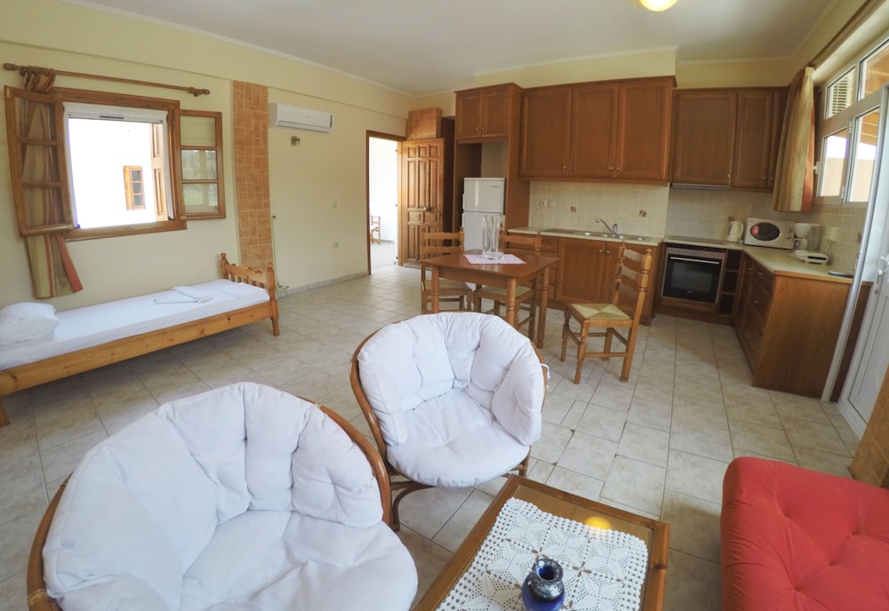 Tarsanas Apartments 41/49