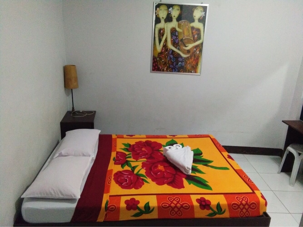 Antonios Pension House 33/50