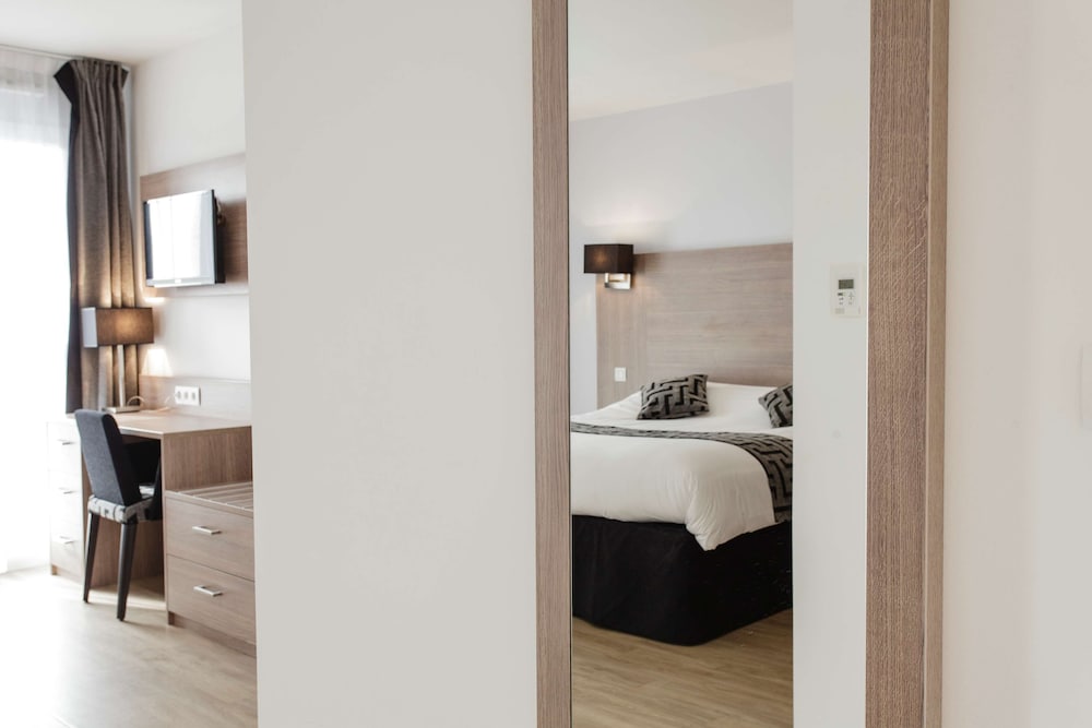 Aparthotel Adagio Access Massy Palaiseau 27/71