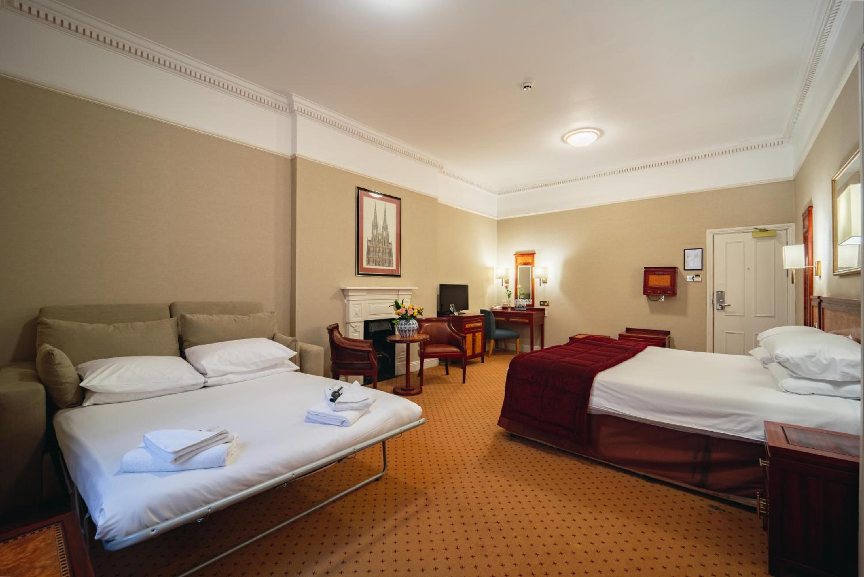 غرفة ثلاثية مع أريكة، Grange Clarendon Hotel 8/10