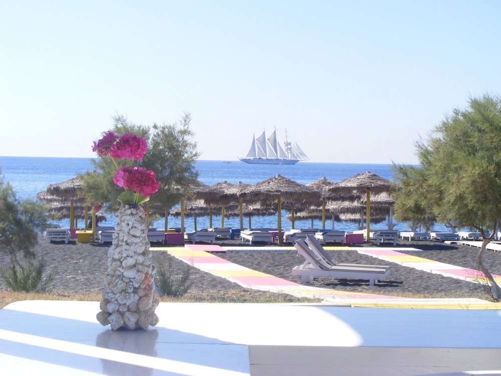 Perissa Bay Hotel 46/50
