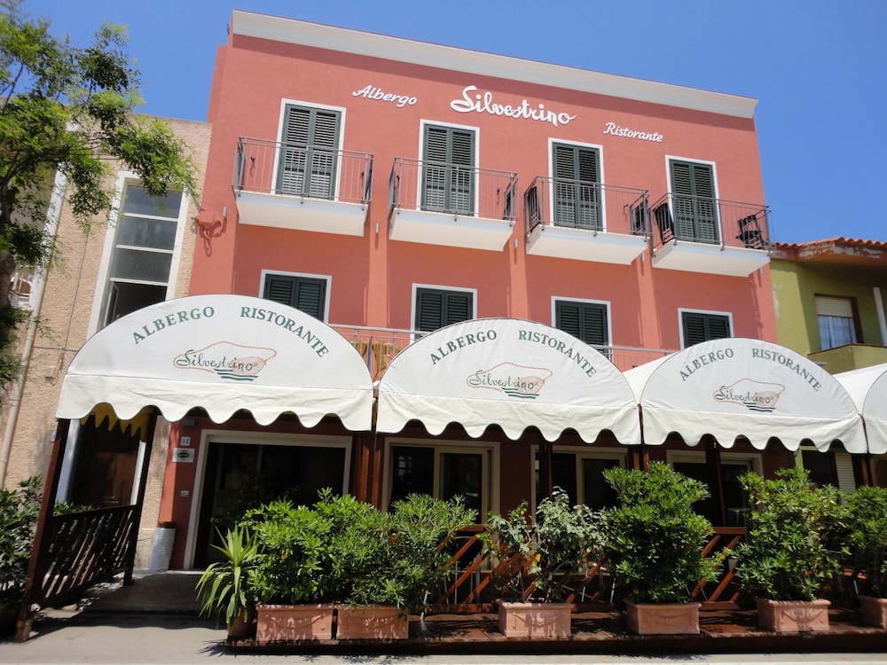 Hotel Ristorante Silvestrino 2/45