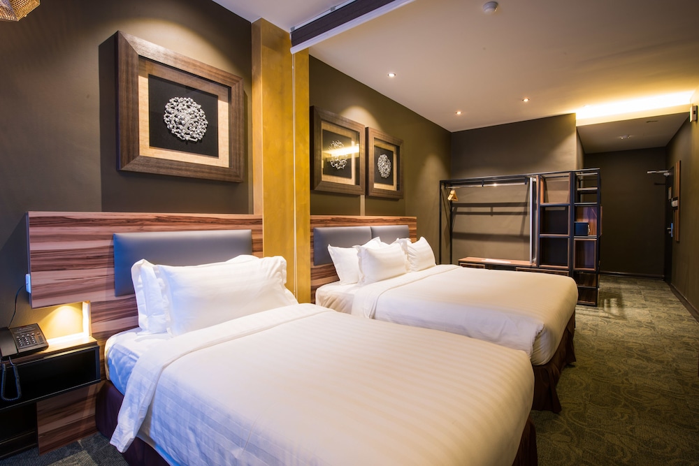 Asiatic Hotel 16/50