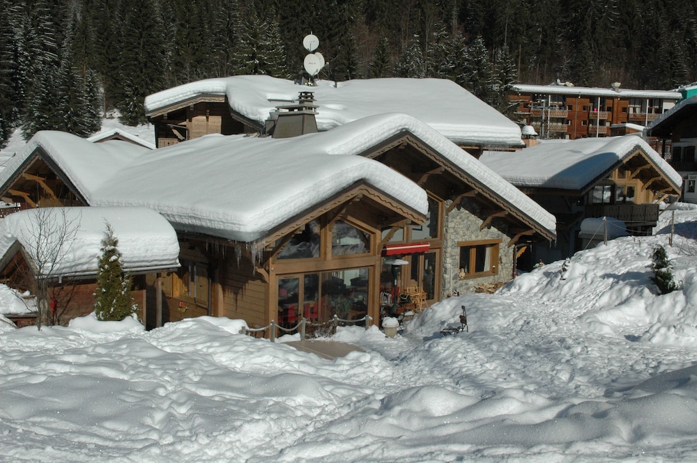 Hotel Au Coin Du Feu Chilly Powder 5/78