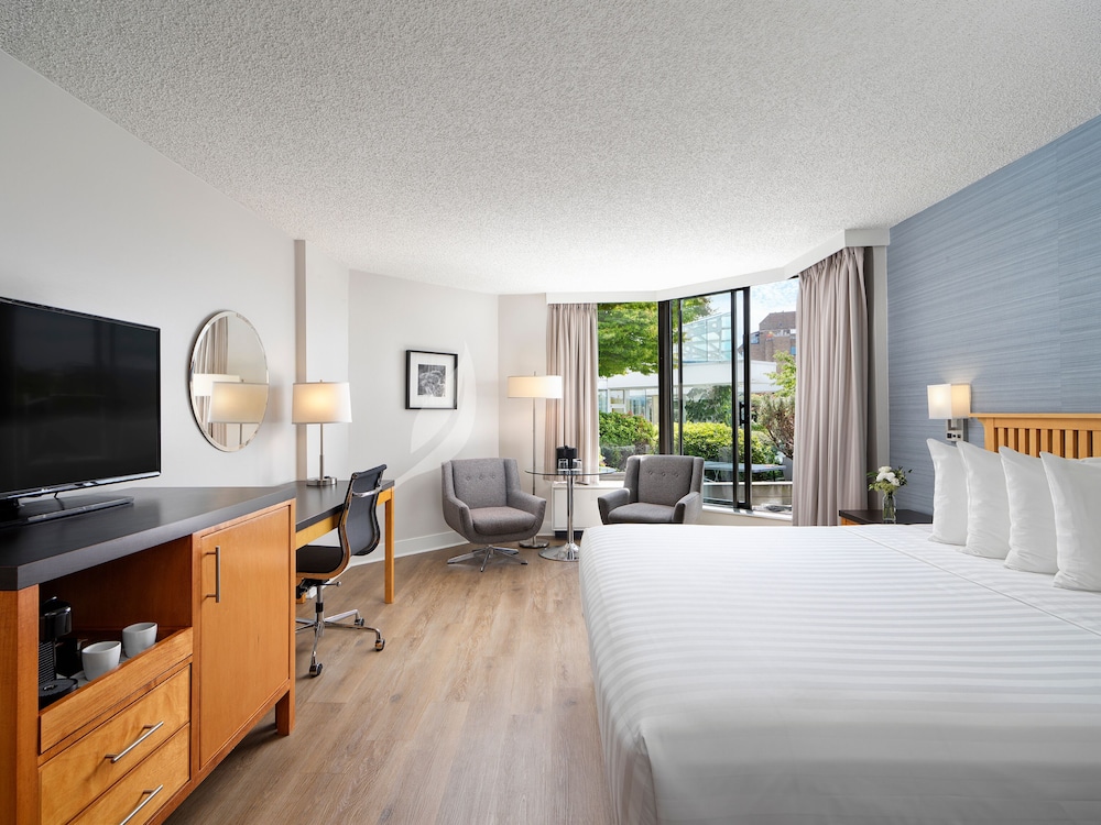Inn At Laurel Point 16/50